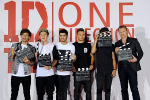 one-direction-during-the-us-press-conference-to-promote-their-new-movie-this-is-us-2188386.jpg